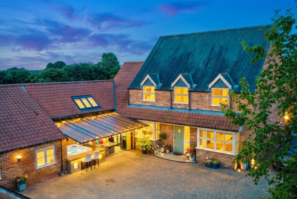5 bed Detached for rent in Brant Broughton. From Mount & Minster - Lincoln