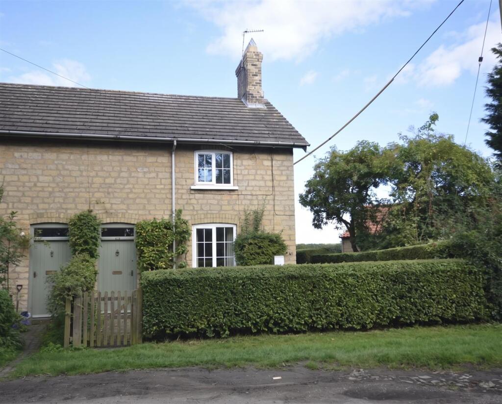 2 bed End of Terrace for rent in Lincoln. From Mount & Minster - Lincoln 2 bed End of Terrace for rent in Lincoln. From Mount & Minster - Lincoln