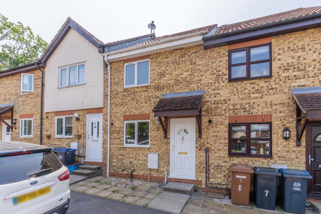 2 bed Mid Terraced House for rent in Bishop's Stortford. From Mullucks - Bishop's Stortford