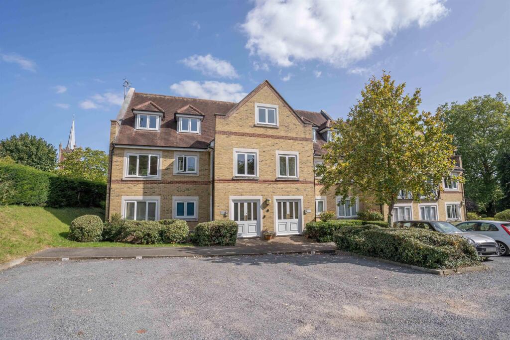 2 bed Apartment for rent in Bishop's Stortford. From Mullucks - Bishop's Stortford