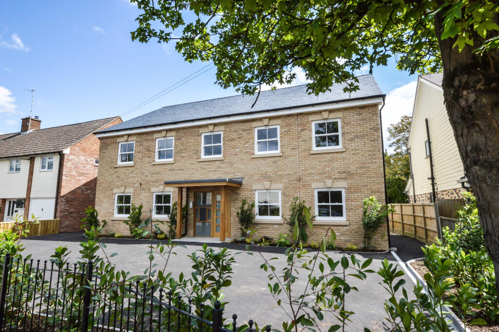 2 bed Apartment for rent in Newport. From Mullucks - Bishop's Stortford