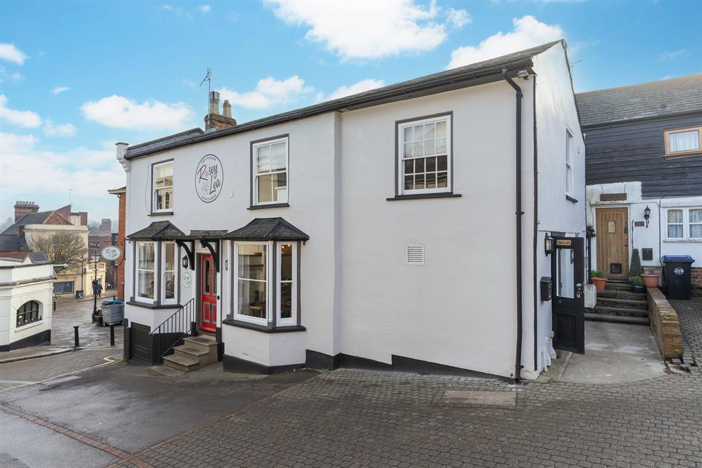 1 bed House Share for rent in Bishop's Stortford. From Mullucks - Bishop's Stortford 1 bed House Share for rent in Bishop's Stortford. From Mullucks - Bishop's Stortford