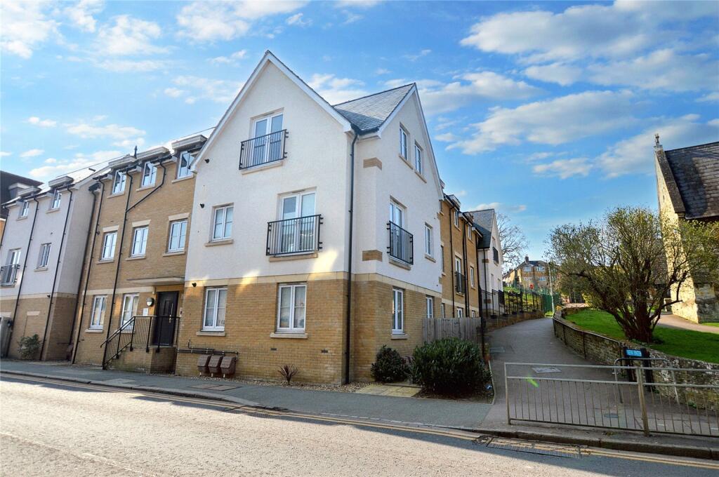 1 bed Apartment for rent in Bishop's Stortford. From Mullucks - Bishop's Stortford