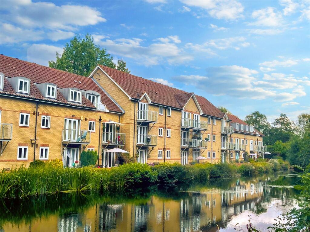 2 bed Apartment for rent in Gilston. From Mullucks - Bishop's Stortford