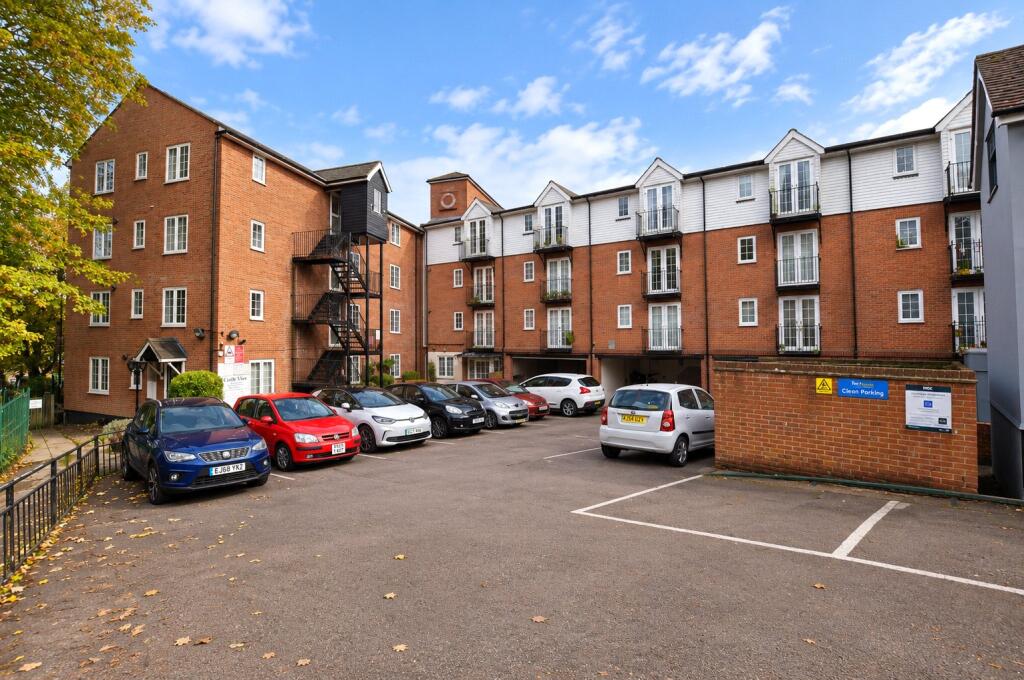 1 bed Apartment for rent in Bishop's Stortford. From Mullucks - Bishop's Stortford