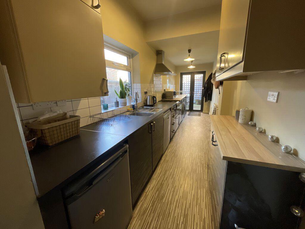 3 bed Mid Terraced House for rent in Leicester Forest East. From Barkers - Leicester