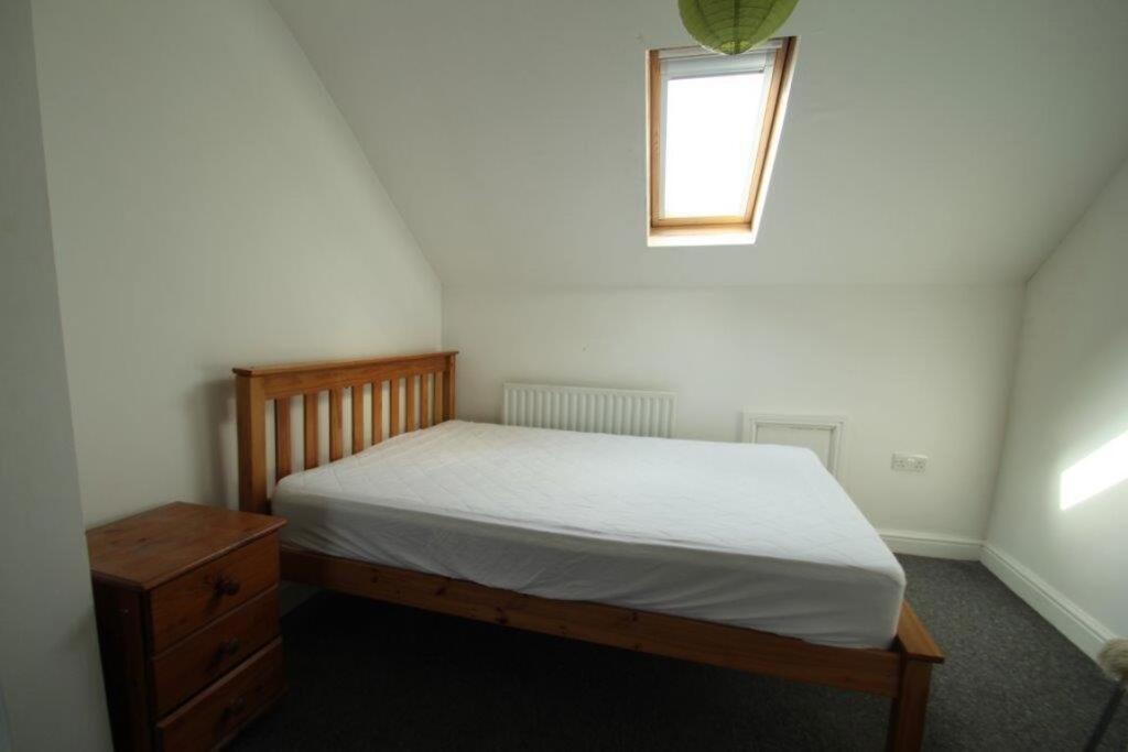 3 bed Apartment for rent in Leicester. From Barkers - Leicester