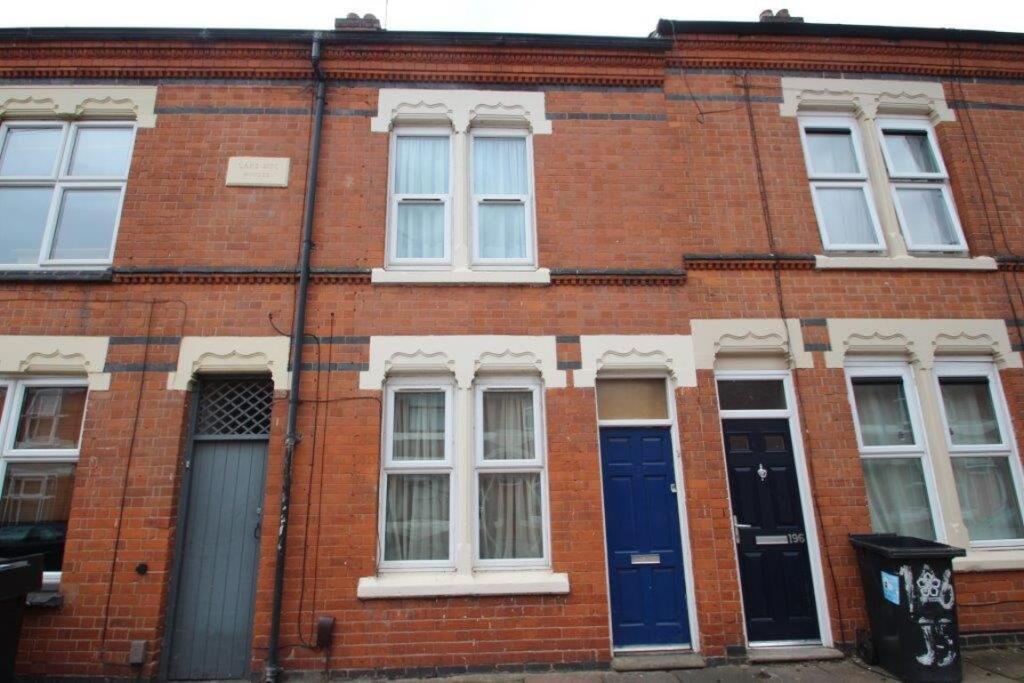 3 bed Mid Terraced House for rent in Leicester. From Barkers - Leicester