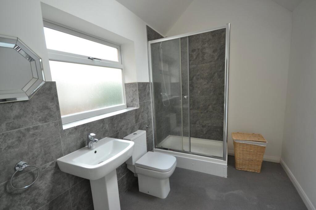 3 bed Mid Terraced House for rent in Leicester. From Barkers - Leicester