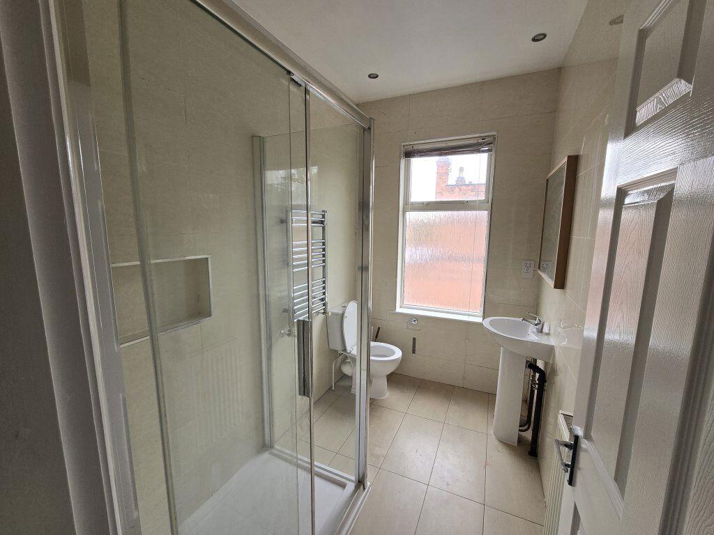 4 bed Mid Terraced House for rent in Leicester. From Barkers - Leicester 4 bed Mid Terraced House for rent in Leicester. From Barkers - Leicester