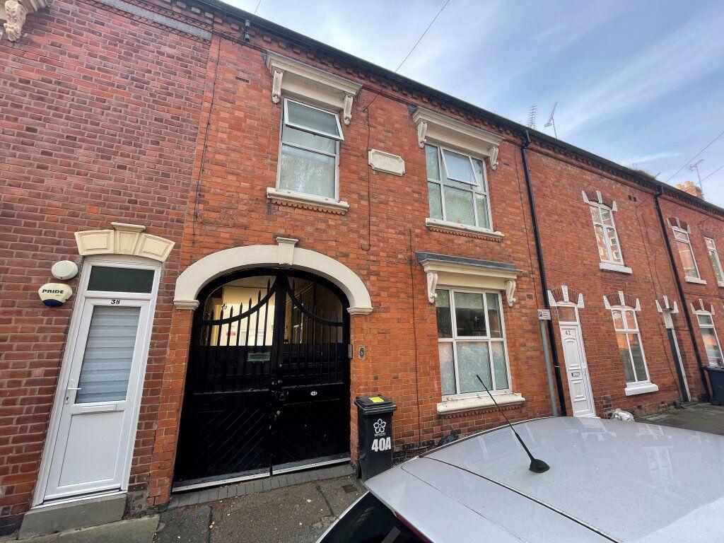 4 bed Mid Terraced House for rent in Leicester. From Barkers - Leicester