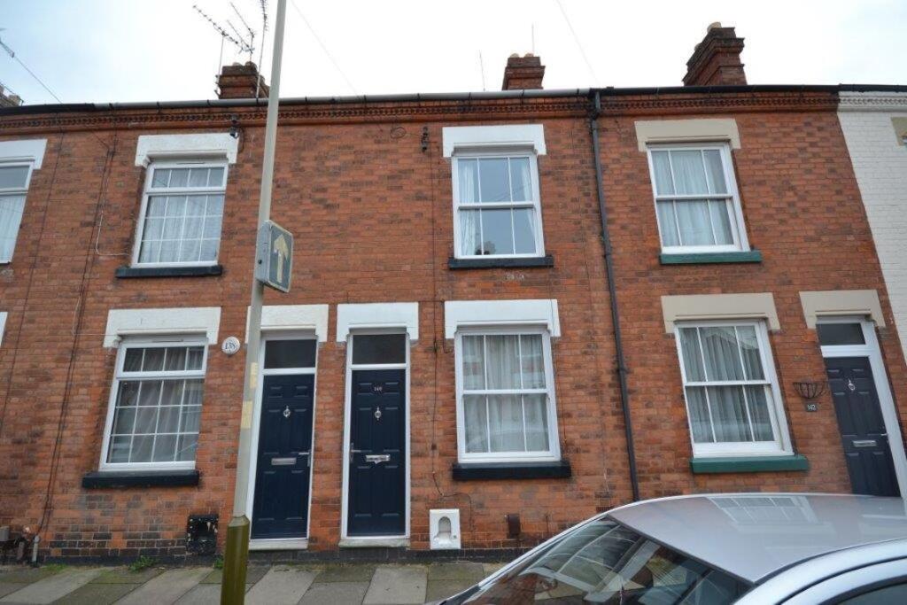 2 bed Mid Terraced House for rent in Leicester. From Barkers - Leicester