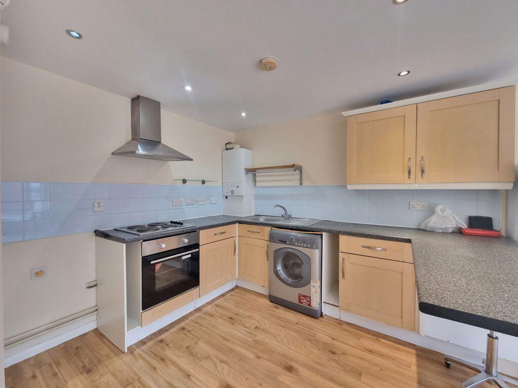 3 bed 1st Floor Flat for rent in Leicester. From Barkers - Leicester