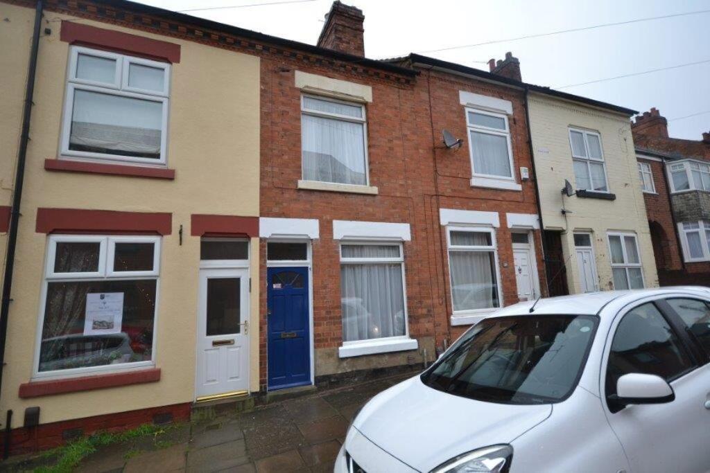 2 bed Mid Terraced House for rent in Leicester. From Barkers - Leicester