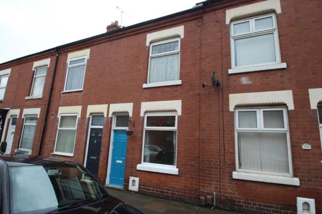 3 bed Mid Terraced House for rent in Stoughton. From Barkers - Leicester 3 bed Mid Terraced House for rent in Stoughton. From Barkers - Leicester