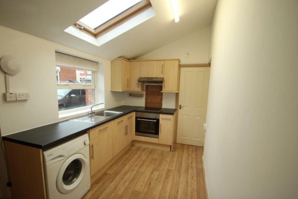 1 bed Annexe for rent in Stoughton. From Barkers - Leicester