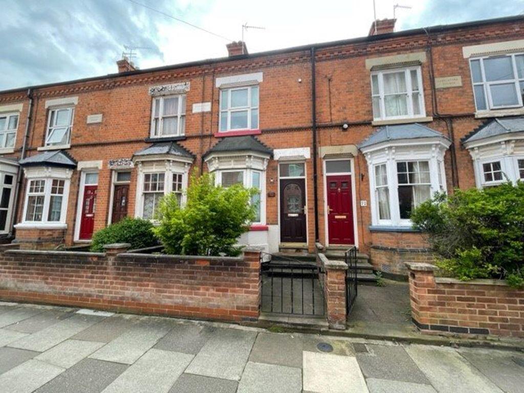2 bed Mid Terraced House for rent in Stoughton. From Barkers - Leicester