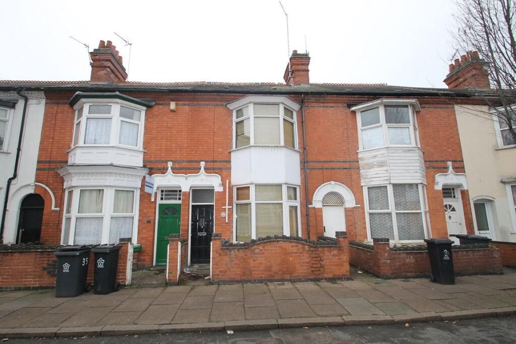 3 bed Mid Terraced House for rent in Leicester Forest East. From Barkers - Leicester 3 bed Mid Terraced House for rent in Leicester Forest East. From Barkers - Leicester