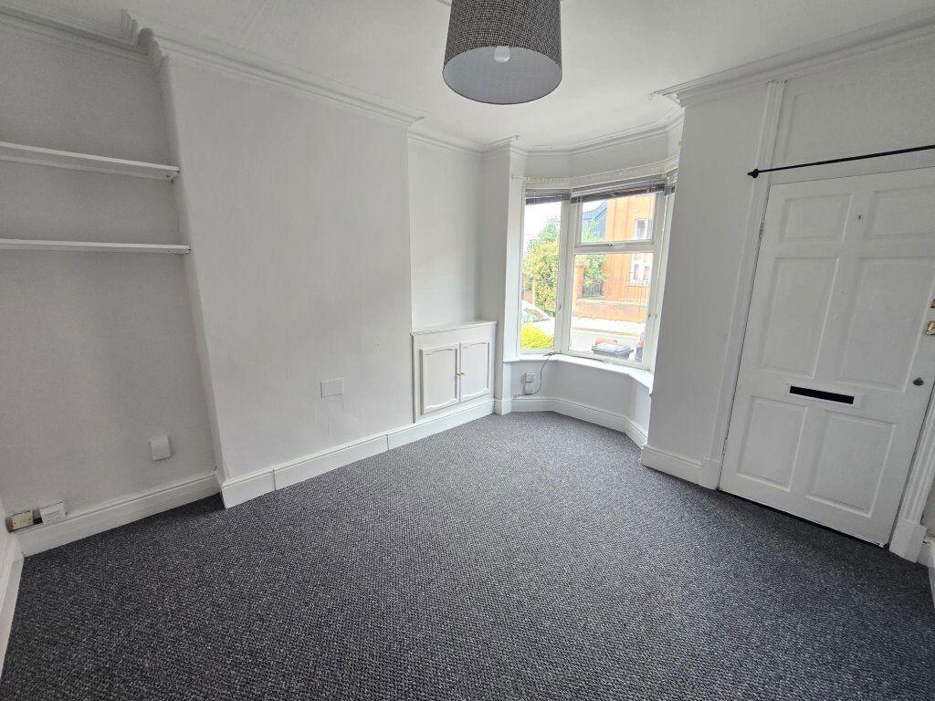 2 bed Mid Terraced House for rent in Stoughton. From Barkers - Leicester 2 bed Mid Terraced House for rent in Stoughton. From Barkers - Leicester