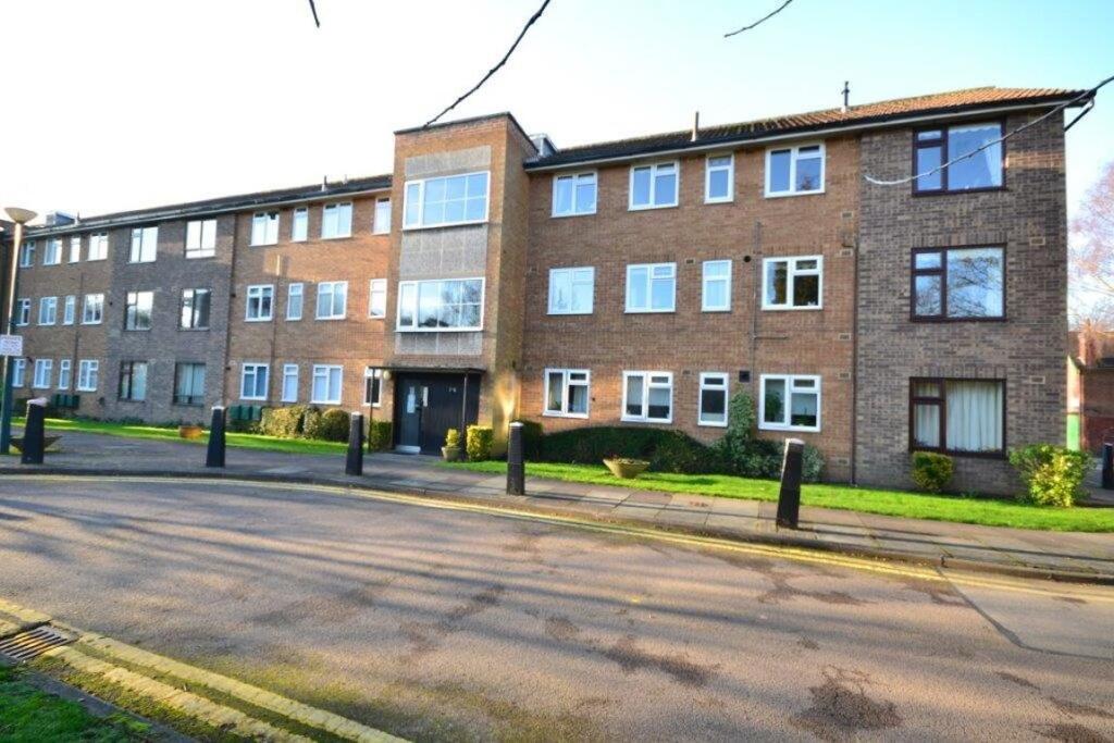 3 bed 1st Floor Flat for rent in Stoughton. From Barkers - Leicester 3 bed 1st Floor Flat for rent in Stoughton. From Barkers - Leicester