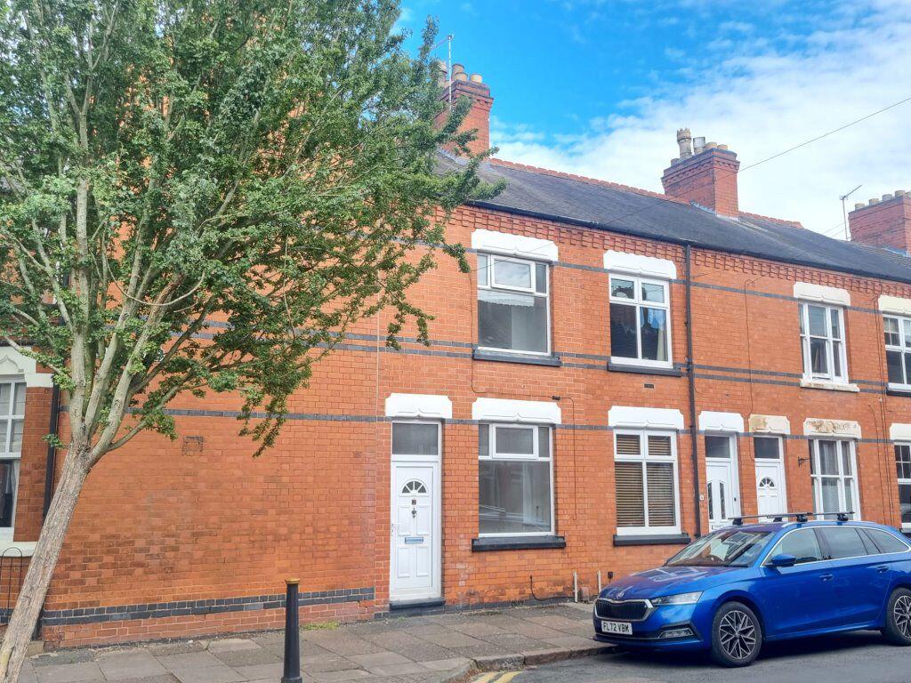 2 bed Mid Terraced House for rent in Stoughton. From Barkers - Leicester