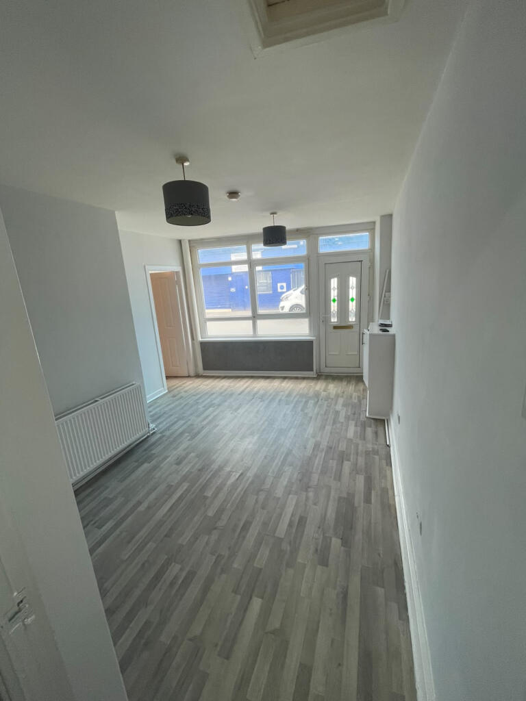1 bed 1st Floor Flat for rent in Bootle. From Mustafa & Co Property Management - Manchester