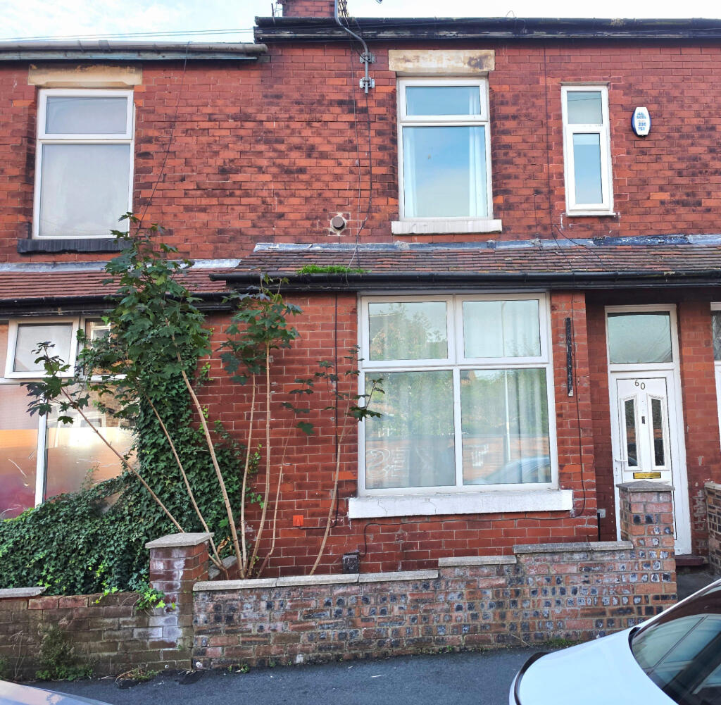 3 bed Mid Terraced House for rent in Stockport. From Mustafa & Co Property Management - Manchester