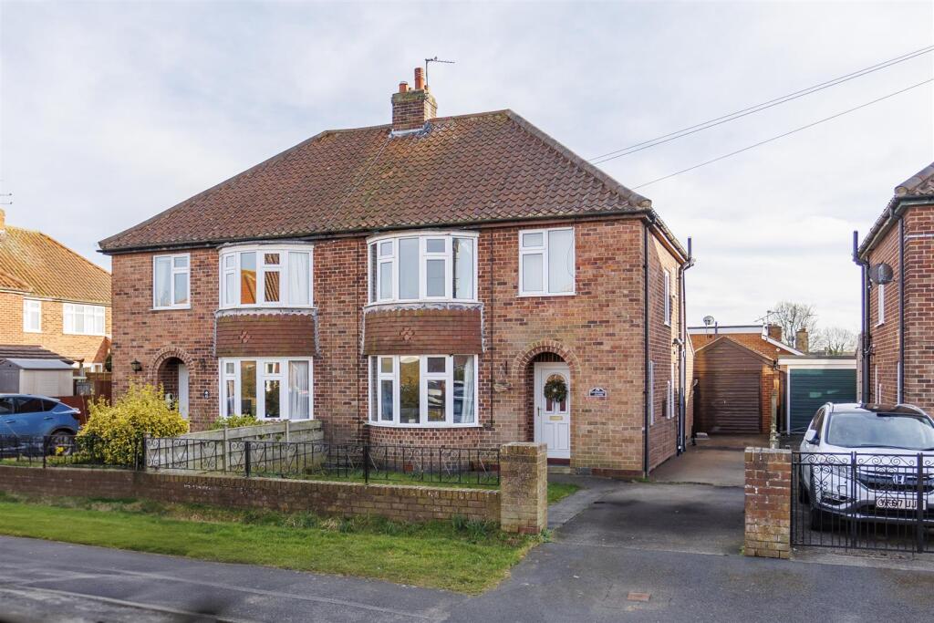 3 bed Semi Detached for rent in Earswick. From Naish Estate Agents - York 3 bed Semi Detached for rent in Earswick. From Naish Estate Agents - York