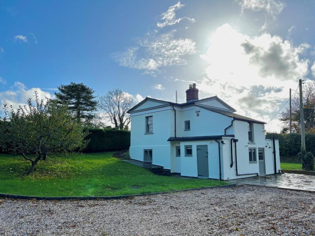 3 bed Detached for rent in Gloucester. From Naylor Powell - Gloucester