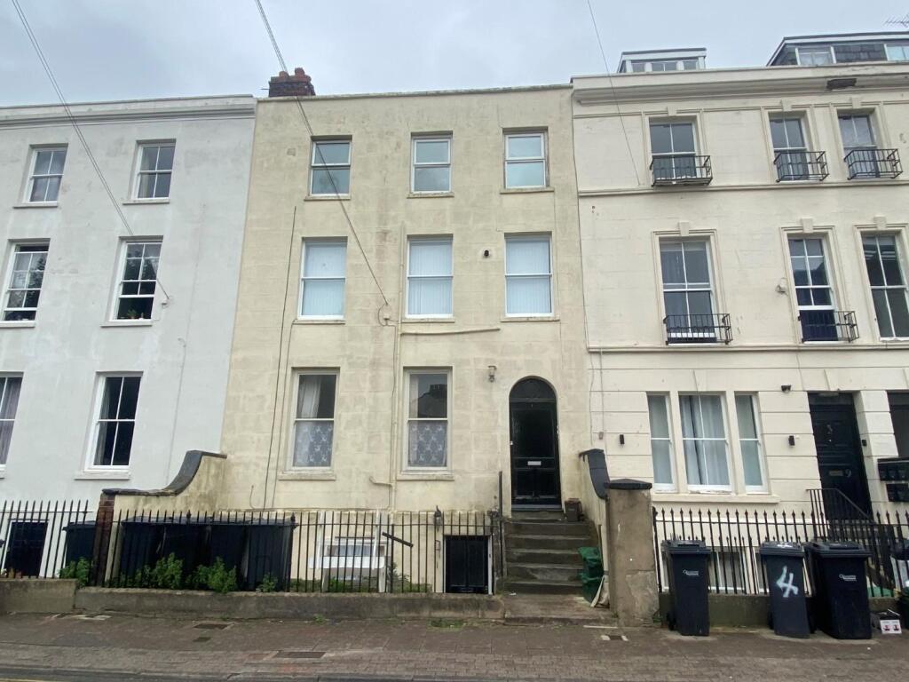 2 bed 1st Floor Flat for rent in Gloucester. From Naylor Powell - Gloucester 2 bed 1st Floor Flat for rent in Gloucester. From Naylor Powell - Gloucester