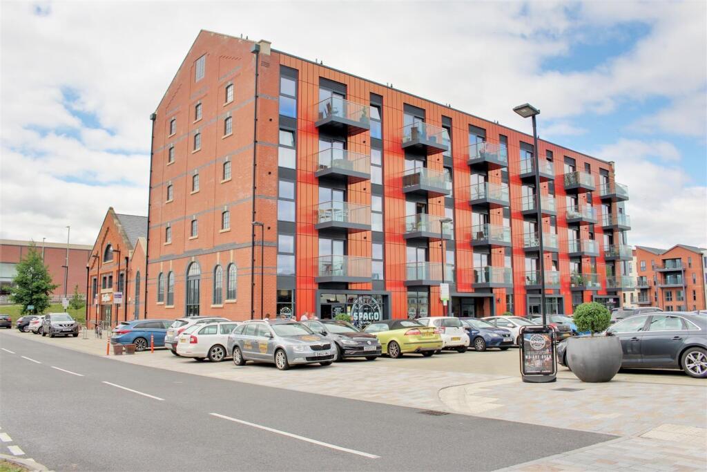2 bed Duplex for rent in Gloucester. From Naylor Powell - Gloucester 2 bed Duplex for rent in Gloucester. From Naylor Powell - Gloucester