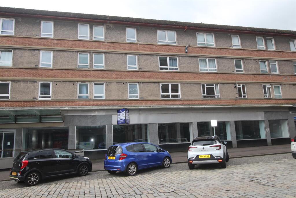 2 bed 1st Floor Flat for rent in Greenock. From Neill Clerk - Greenock