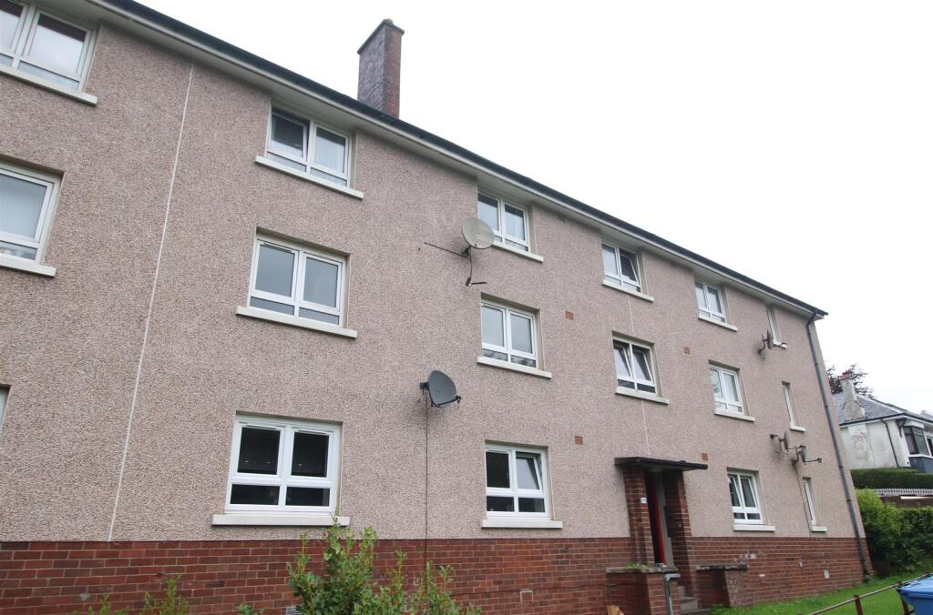 3 bed 1st Floor Flat for rent in Inverkip. From Neill Clerk - Greenock