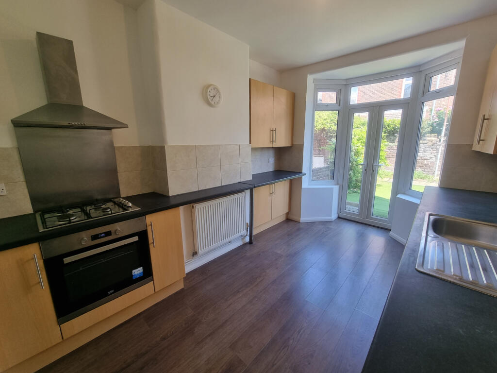 3 bed Mid Terraced House for rent in Portsmouth. From New Era Agency Ltd - Southsea