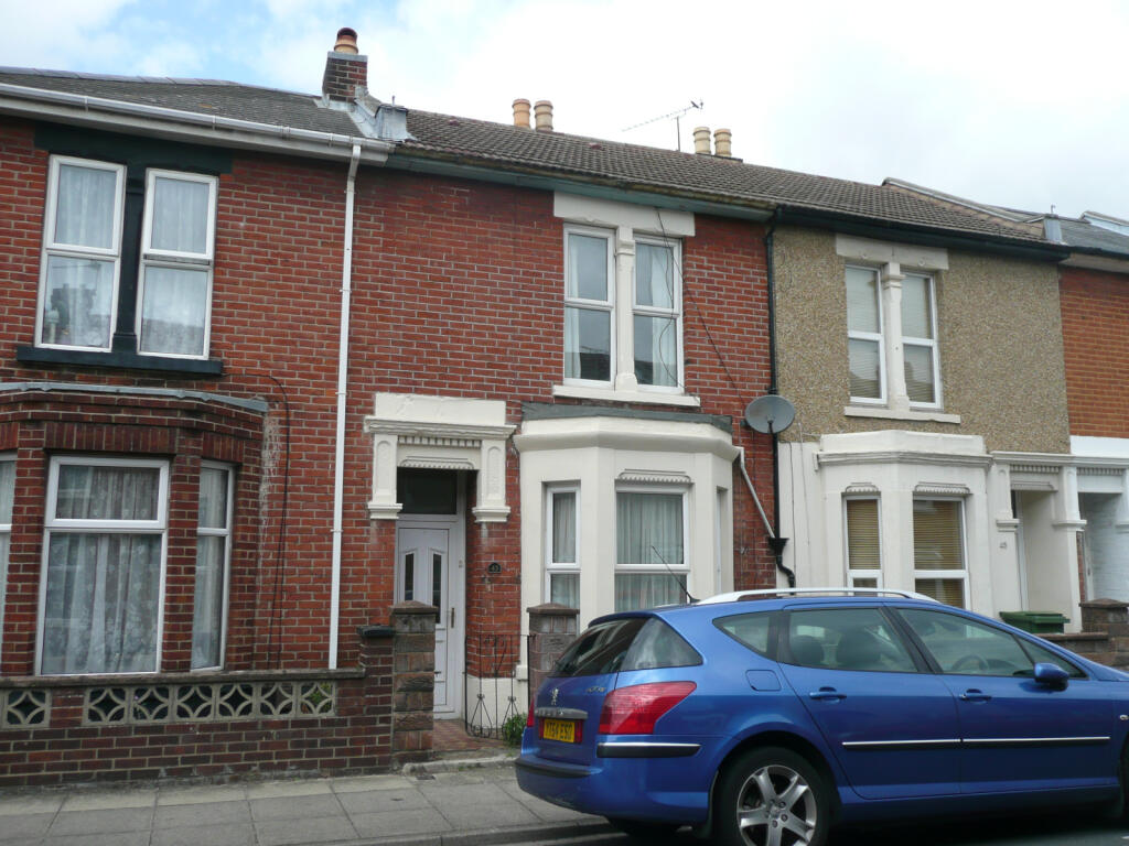 3 bed Mid Terraced House for rent in Portsmouth. From New Era Agency Ltd - Southsea