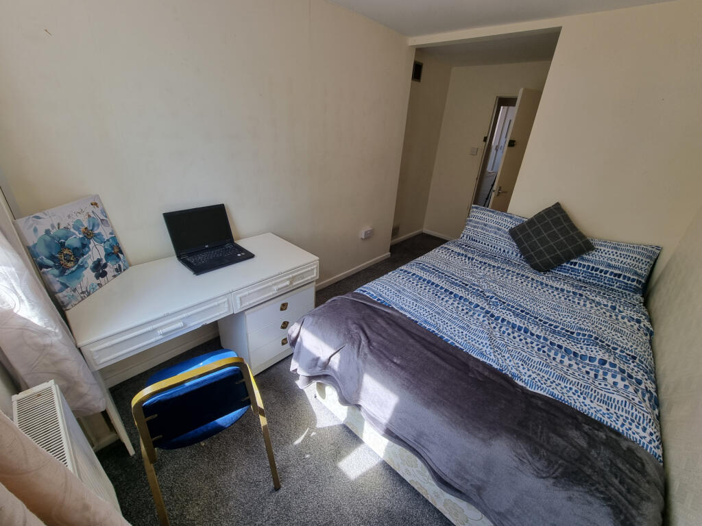 3 bed 1st Floor Flat for rent in Portsmouth. From New Era Agency Ltd - Southsea