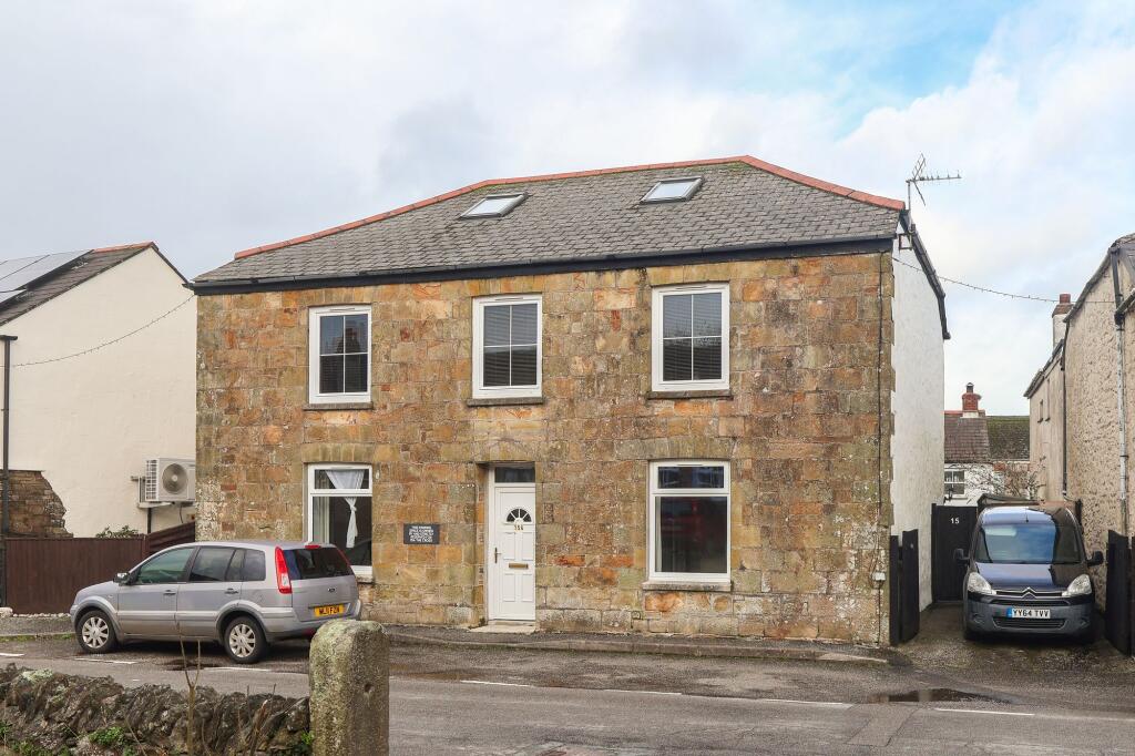 2 bed 1st Floor Flat for rent in St Newlyn East. From Newquay Property Centre - Newquay
