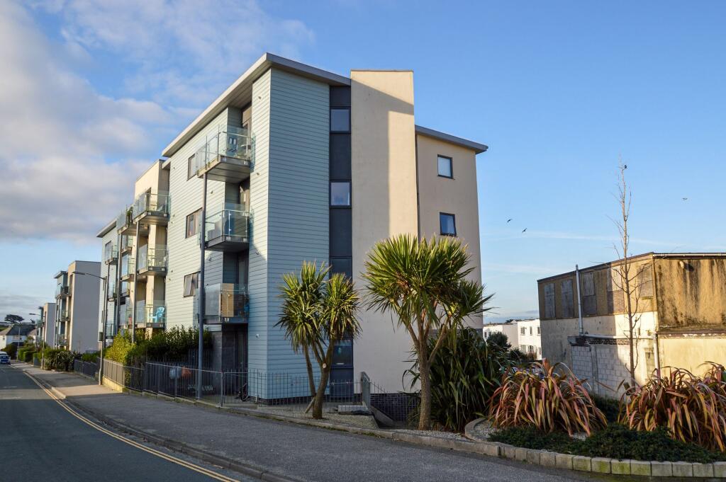 2 bed 1st Floor Flat for rent in Newquay. From Newquay Property Centre - Newquay