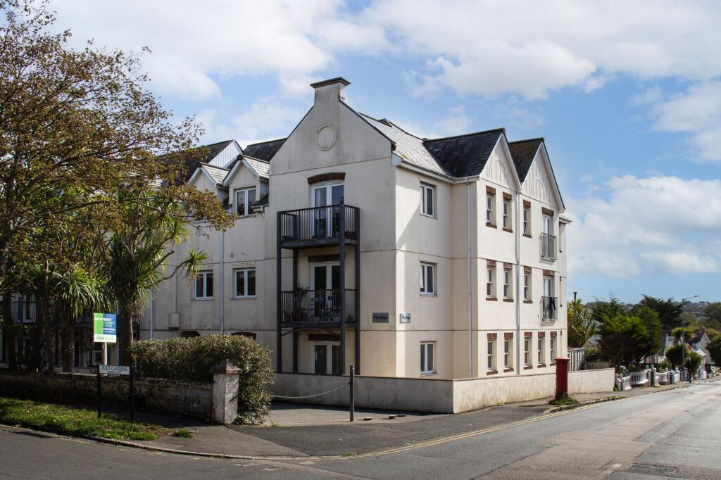 2 bed 1st Floor Flat for rent in Newquay. From Newquay Property Centre - Newquay