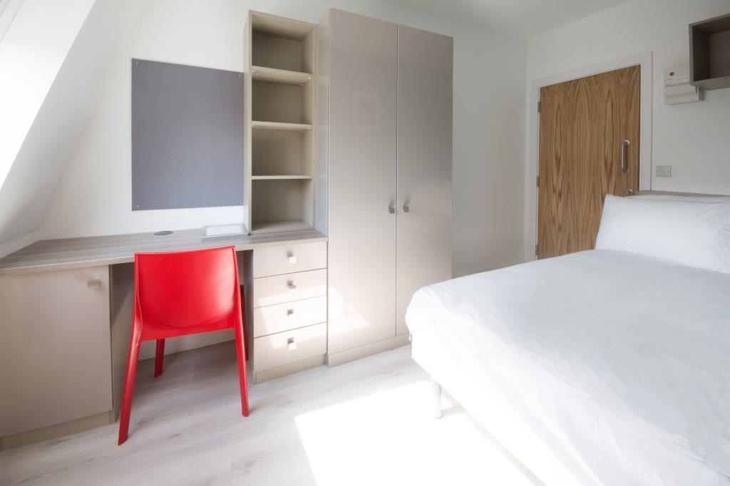 1 bed Mid Terraced House for rent in Portsmouth. From NEXA Properties - Southsea