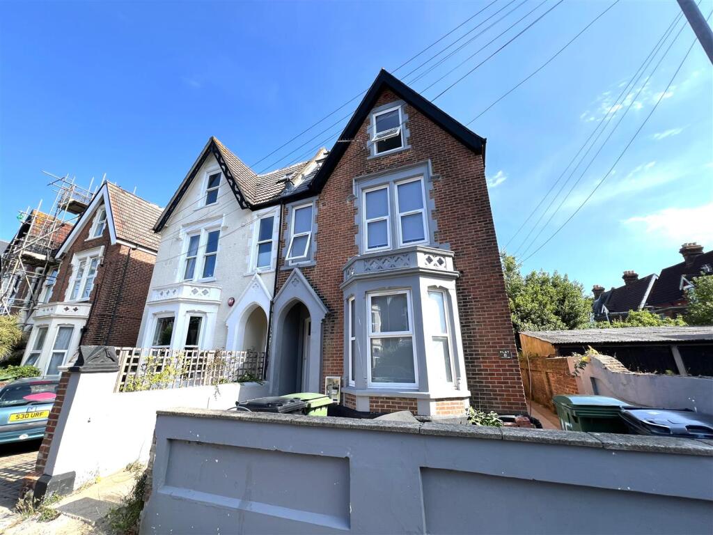 8 bed Detached for rent in Portsmouth. From NEXA Properties - Southsea