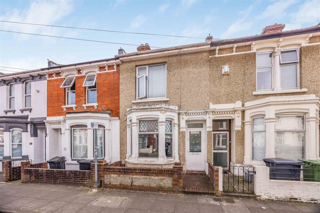 5 bed Mid Terraced House for rent in Portsmouth. From NEXA Properties - Southsea