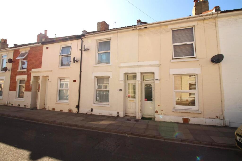 2 bed Mid Terraced House for rent in Portsmouth. From NEXA Properties - Southsea