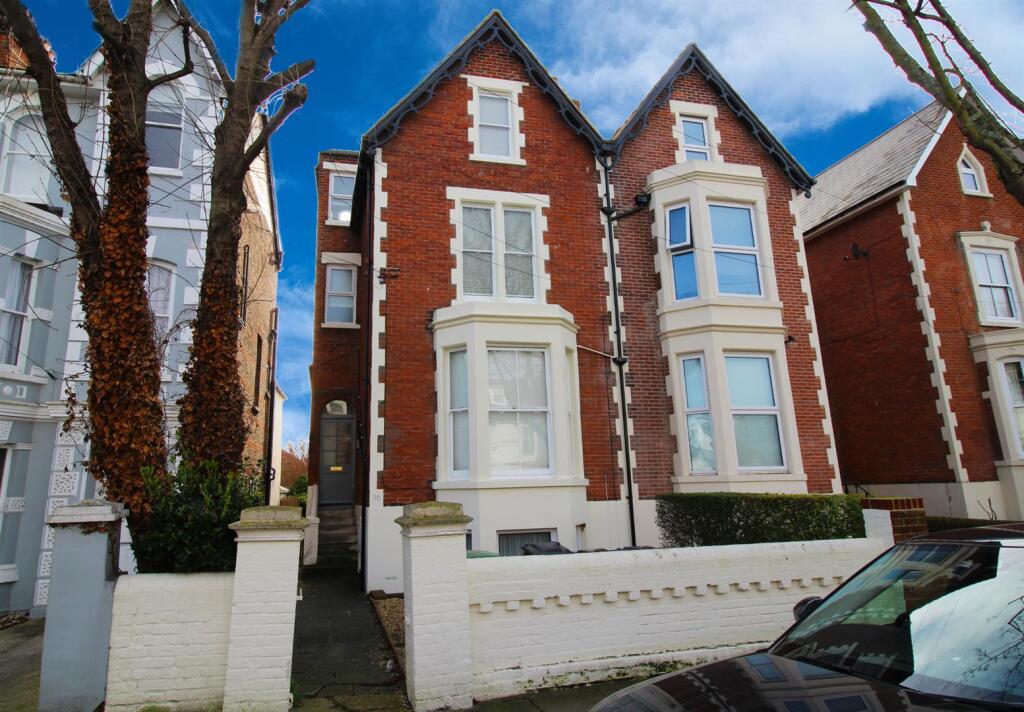 1 bed 1st Floor Flat for rent in Portsmouth. From NEXA Properties - Southsea