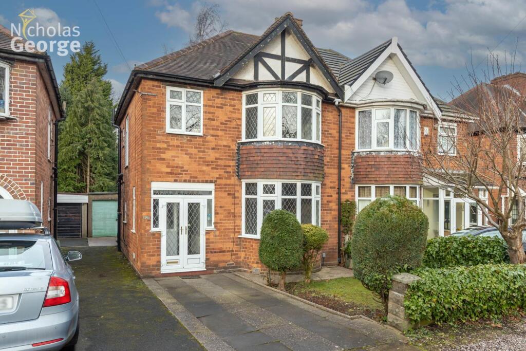 3 bed Detached for rent in Major's Green. From Nicholas George Ltd - Moseley
