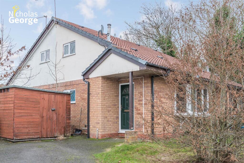 1 bed 1st Floor Flat for rent in Upper Bentley. From Nicholas George Ltd - Moseley