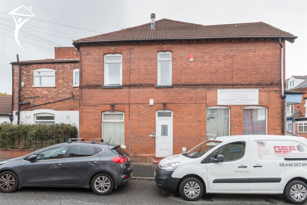 1 bed 1st Floor Flat for rent in Headley Heath. From Nicholas George Ltd - Moseley 1 bed 1st Floor Flat for rent in Headley Heath. From Nicholas George Ltd - Moseley