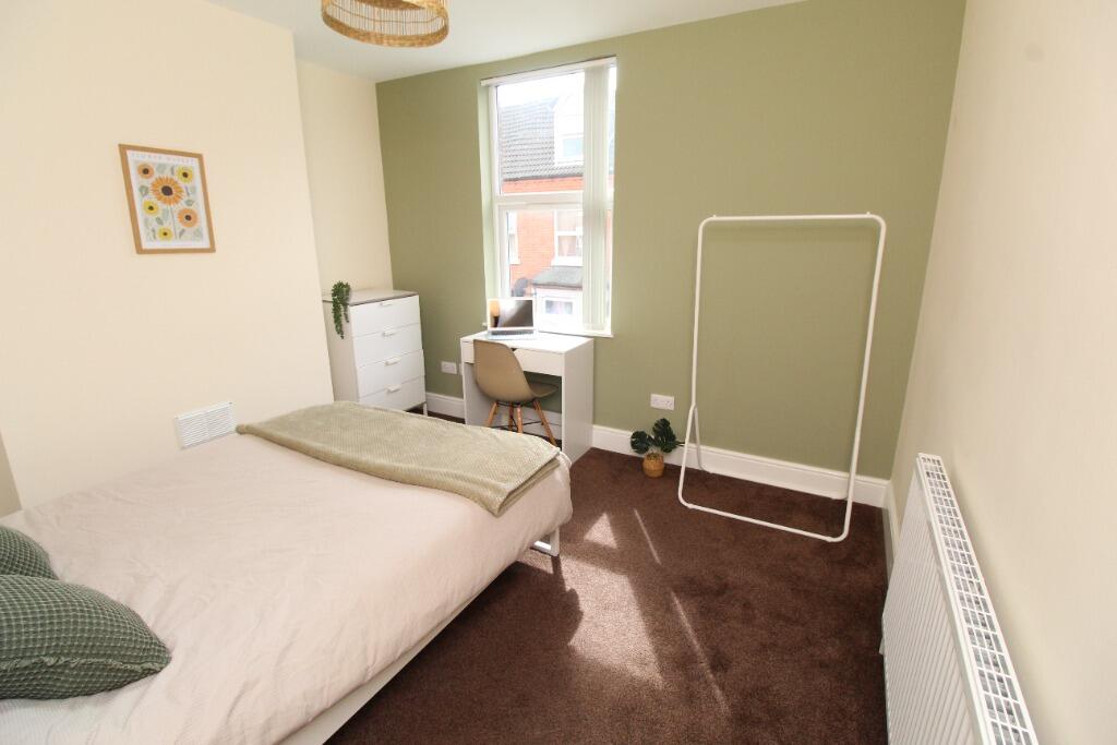 2 bed Mid Terraced House for rent in Nottingham. From Nicholas Humphreys - Nottingham 2 bed Mid Terraced House for rent in Nottingham. From Nicholas Humphreys - Nottingham
