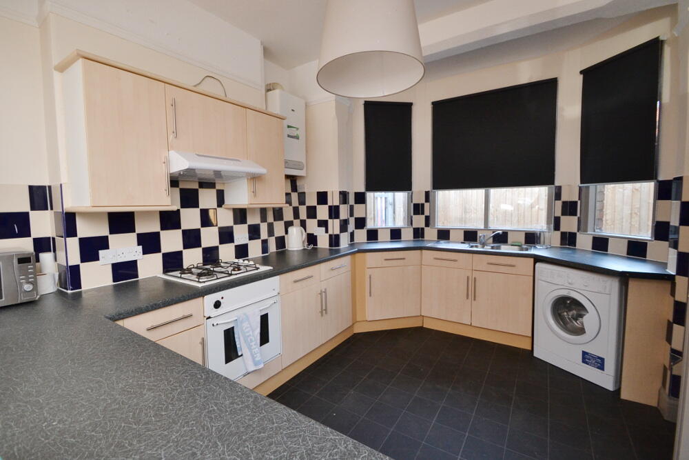 5 bed Semi Detached for rent in Nottingham. From Nicholas Humphreys - Nottingham 5 bed Semi Detached for rent in Nottingham. From Nicholas Humphreys - Nottingham