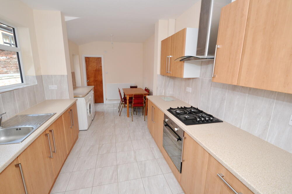 5 bed Semi Detached for rent in Nottingham. From Nicholas Humphreys - Nottingham